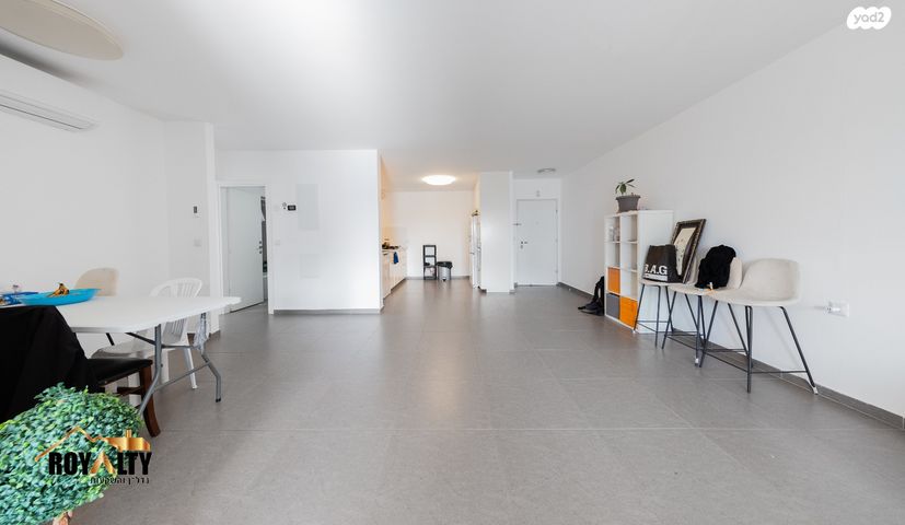 דירה, שמואל הנביא, פסגות אפק, ראש העין