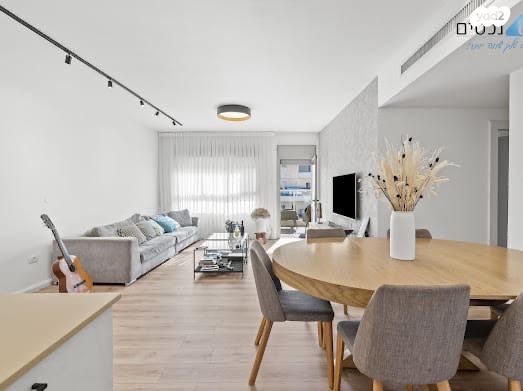 דירה, הלוח העברי, הכרמים, מודיעין מכבים רעות