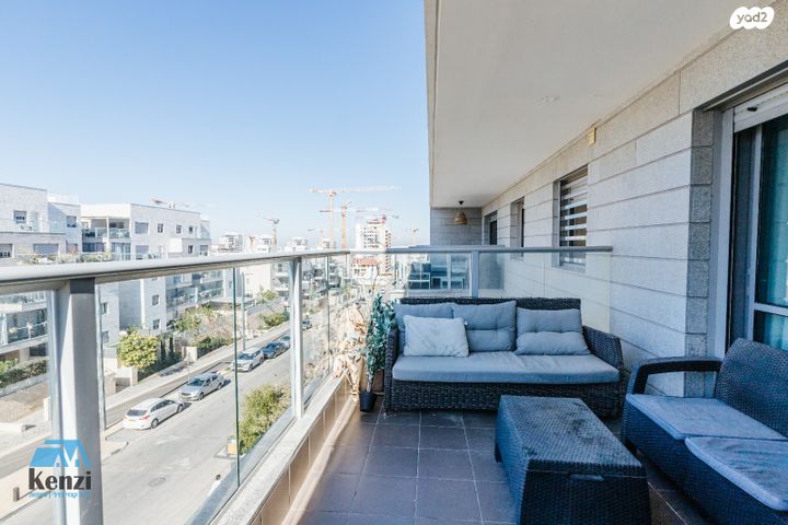 דירה, פסגות אפק, ראש העין