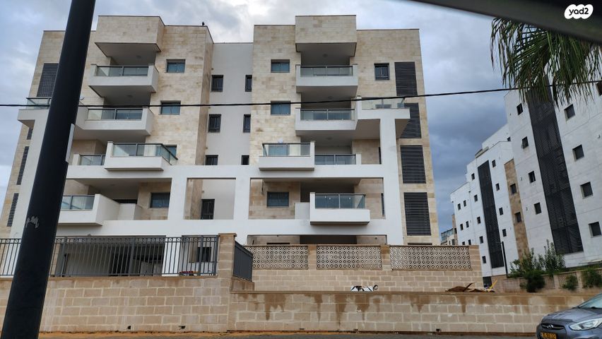 דירה, הרב זבולון גרז 9, רחובות הצעירה, רחובות