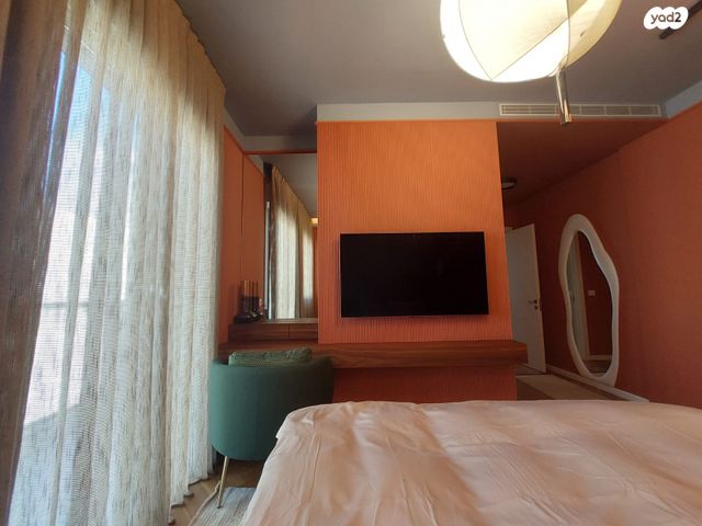 גג/ פנטהאוז, אוסישקין 10, מרכז העיר דרום, נתניה