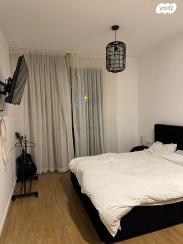 דירה, אריק איינשטיין 1, הרצליה ב', הרצליה