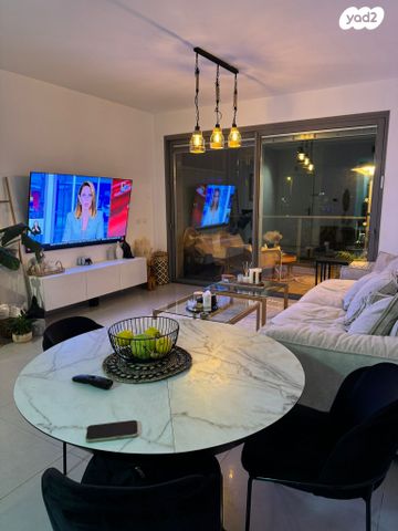 דירה, אריק איינשטיין 1, הרצליה ב', הרצליה