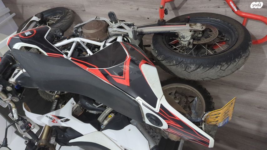 הוסקוורנה SM701