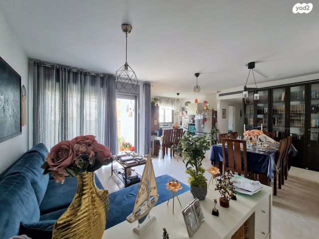 דירה, גפן, החורש, חריש