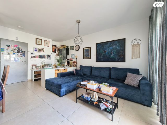 דירה, גפן, החורש, חריש