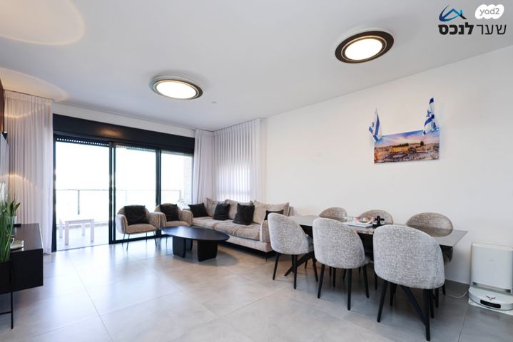 דירה, רמב"ן, רמת חן ובן ציון, נתניה