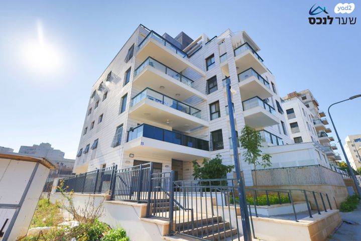 דירה, רמב"ן, רמת חן ובן ציון, נתניה