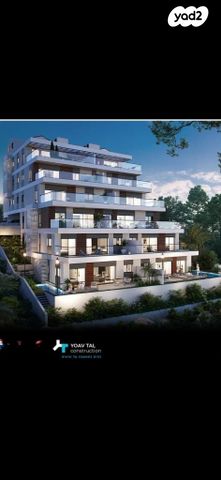 גג/ פנטהאוז, נעמי שמר, גבעת זמר, חיפה