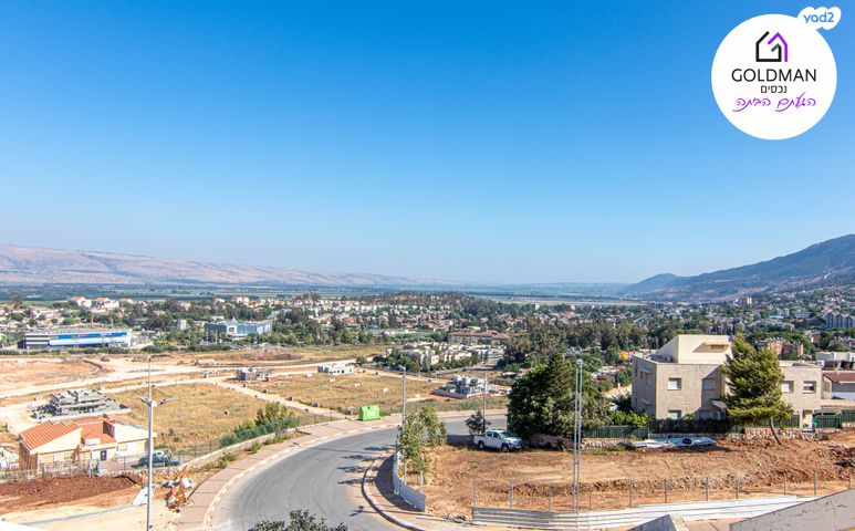 דו משפחתי, הר אדמון, בימת תל חי / מורדות הרי נפתלי, קרית שמונה