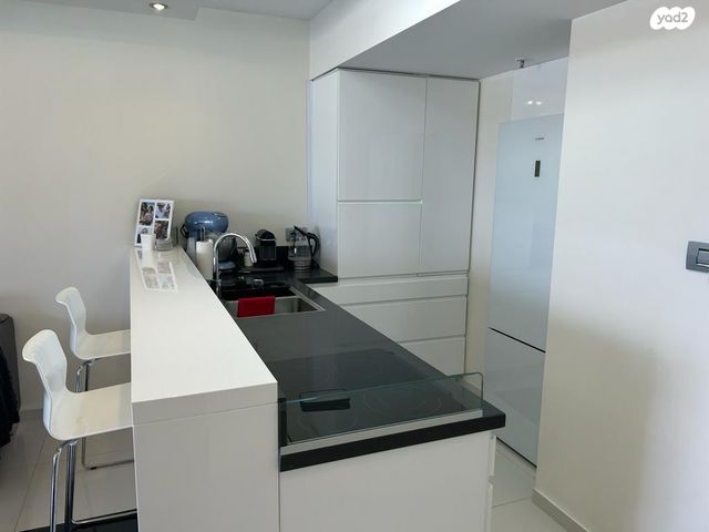 דירה, הרצליה