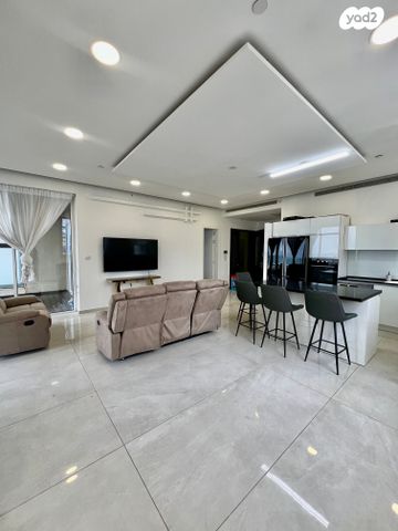 גג/ פנטהאוז, ההדס 8, רובע א', אשדוד