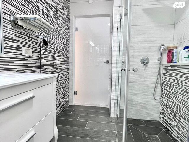 גג/ פנטהאוז, קרית חיים מזרחית, חיפה