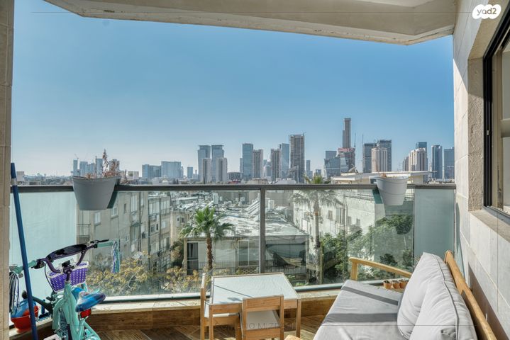 דירה, דוד רמז, גבעת הרמבם, גבעתיים