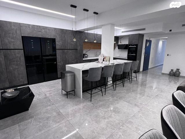 גג/ פנטהאוז, קרית חיים מזרחית, חיפה