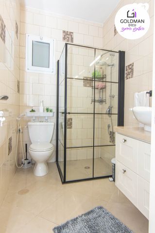 דו משפחתי, הר אדמון, בימת תל חי / מורדות הרי נפתלי, קרית שמונה