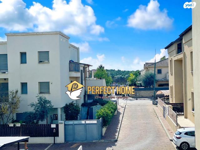 גג/ פנטהאוז, הצבאית, כפר יונה