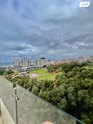 גג/ פנטהאוז, ההדס 8, רובע א', אשדוד