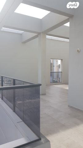 גג/ פנטהאוז, צפון מערב מרכז העיר, נתניה