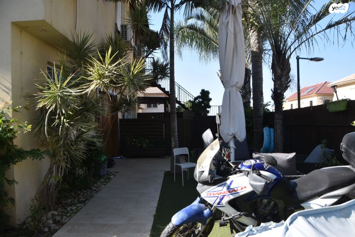 דו משפחתי, כפר יונה