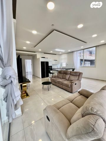 גג/ פנטהאוז, ההדס 8, רובע א', אשדוד