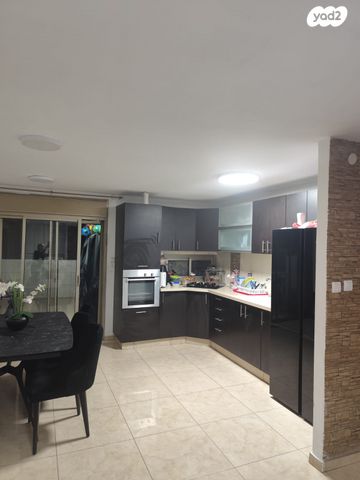 דירה, מורדי הגטאות 2, שיכוני המזרח, ראשון לציון