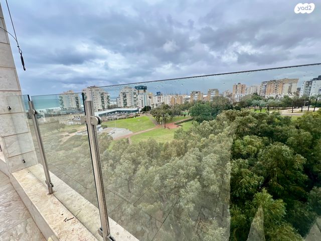 גג/ פנטהאוז, ההדס 8, רובע א', אשדוד