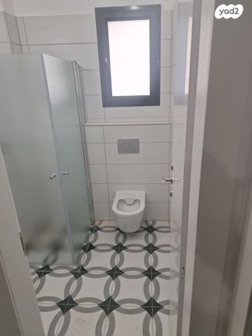 דירה, אמנון ליפקין שחק, נוף הטיילת, נתניה