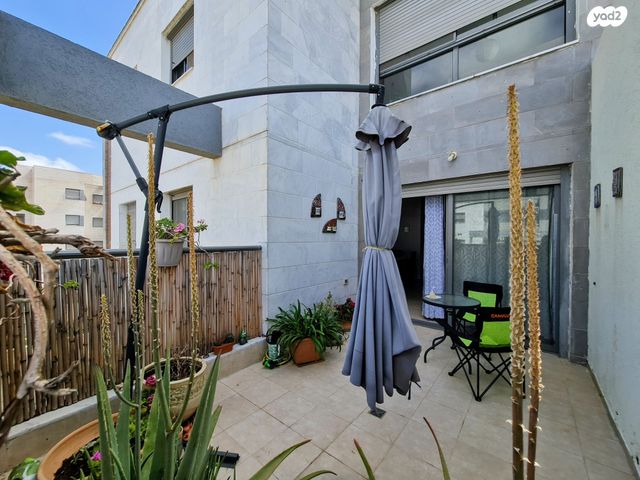 דירה, גפן, החורש, חריש