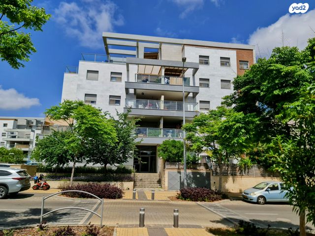 דירה, גפן, החורש, חריש