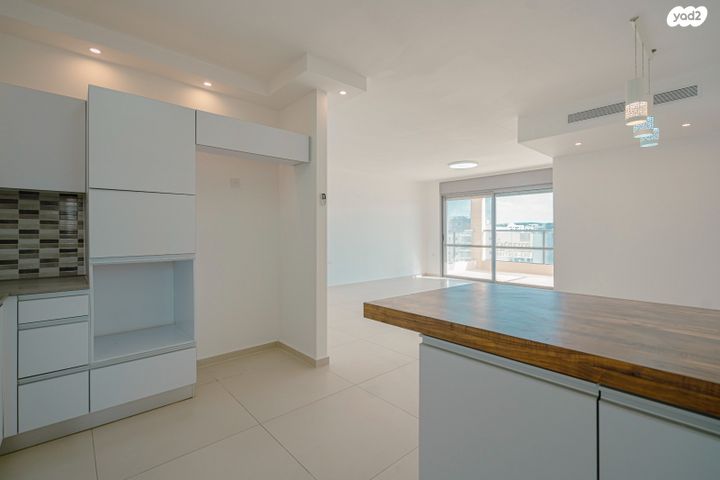 דירה, אתרוג 9, החורש, חריש