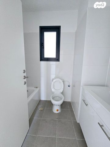 דירה, גולדה מאיר, מורשת, מודיעין מכבים רעות