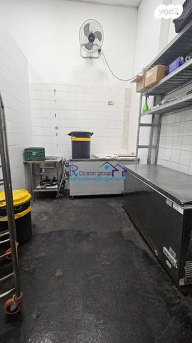 חנויות/ שטח מסחרי, האומן, אזור תעשיה, חדרה