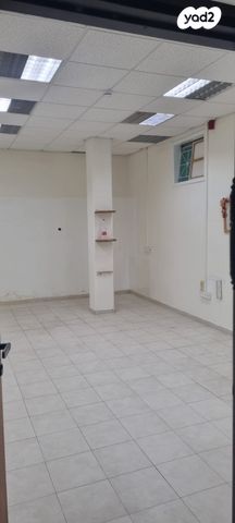 חנויות/ שטח מסחרי, זאב ז'בוטינסקי, אגרובנק, חולון