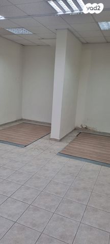 חנויות/ שטח מסחרי, זאב ז'בוטינסקי, אגרובנק, חולון