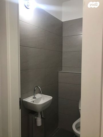 דירה, הוד השרון