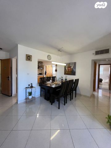 גג/ פנטהאוז, בית שמאי, רמת השרון