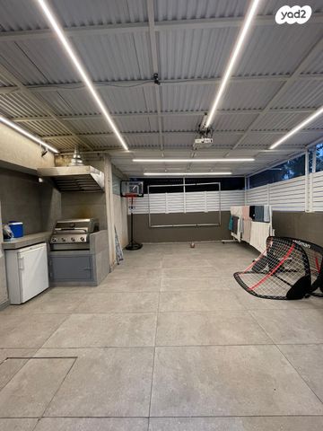 דירת גן, ז'בוטינסקי, עצמאות יוספטל, בת ים