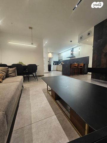 דירת גן, נחל קדרון, באר שבע