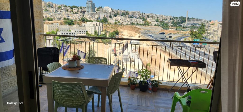 דירה, גבעת מרדכי, ירושלים