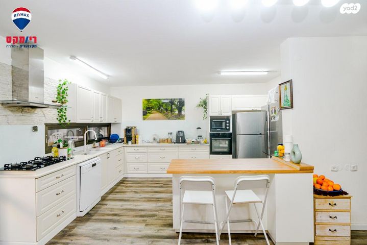 בית פרטי/ קוטג', ז'בוטינסקי 19, מרכז העיר, חדרה