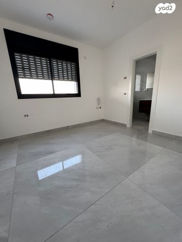 דירה, אייזיק רמבה 7, נוף הטיילת, נתניה