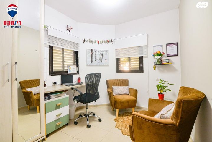 בית פרטי/ קוטג', ז'בוטינסקי 19, מרכז העיר, חדרה