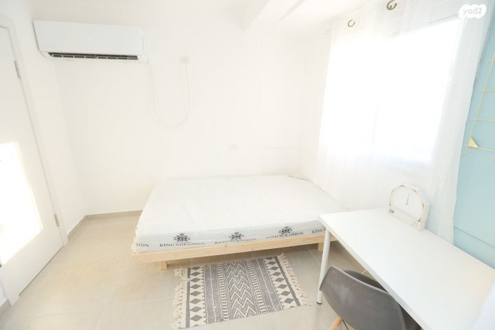 דירה, שמעון בר גיורא, שכונה ד', באר שבע