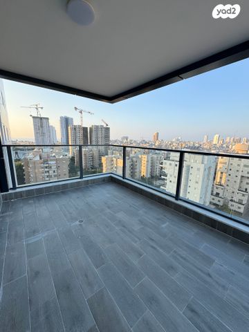 דירה, אייזיק רמבה 7, נוף הטיילת, נתניה