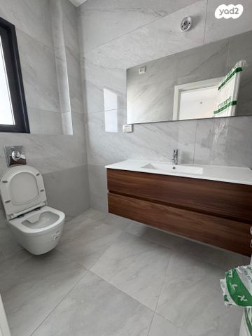 דירה, אייזיק רמבה 7, נוף הטיילת, נתניה