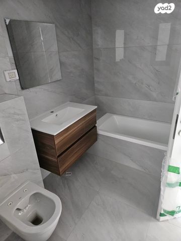 דירה, אייזיק רמבה 7, נוף הטיילת, נתניה