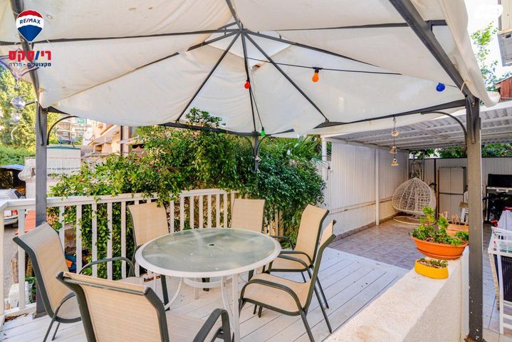 בית פרטי/ קוטג', ז'בוטינסקי 19, מרכז העיר, חדרה