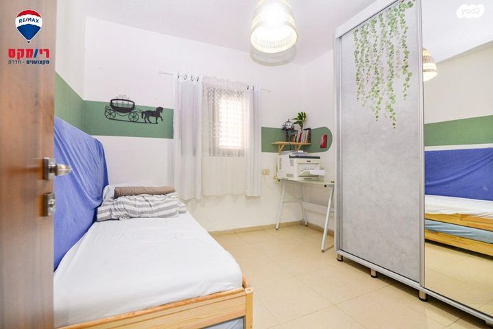 בית פרטי/ קוטג', ז'בוטינסקי 19, מרכז העיר, חדרה