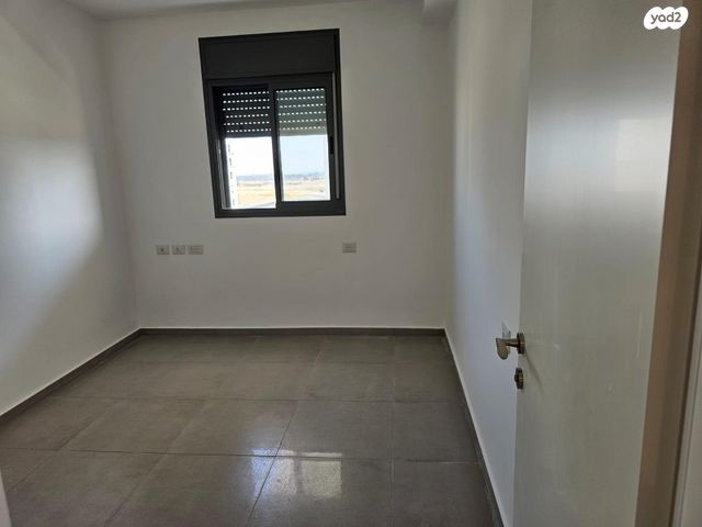 דירה, דרך ארץ, עיר היין, אשקלון